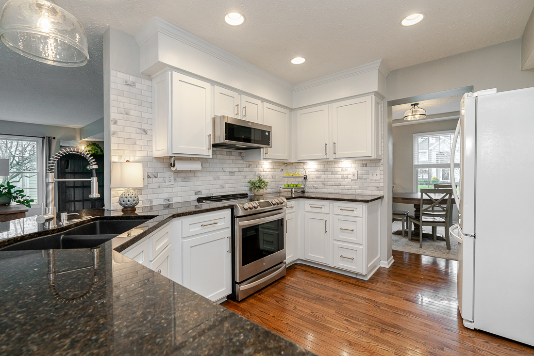 5794 Burnett Dr. N -27