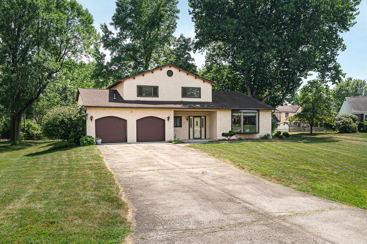 5861 Effingham Rd-2