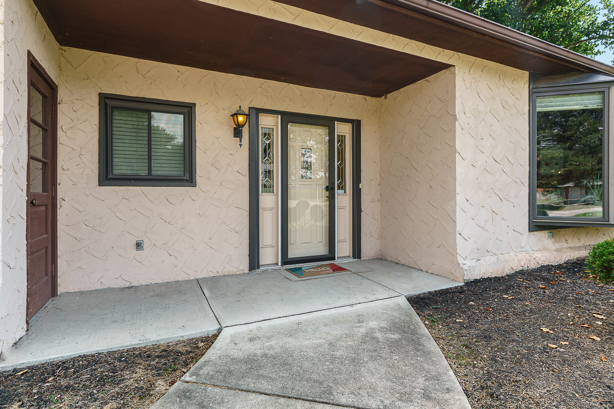 5861 Effingham Rd-3