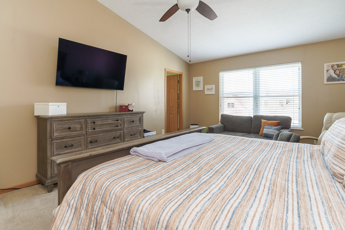 5927 Treven Way-26