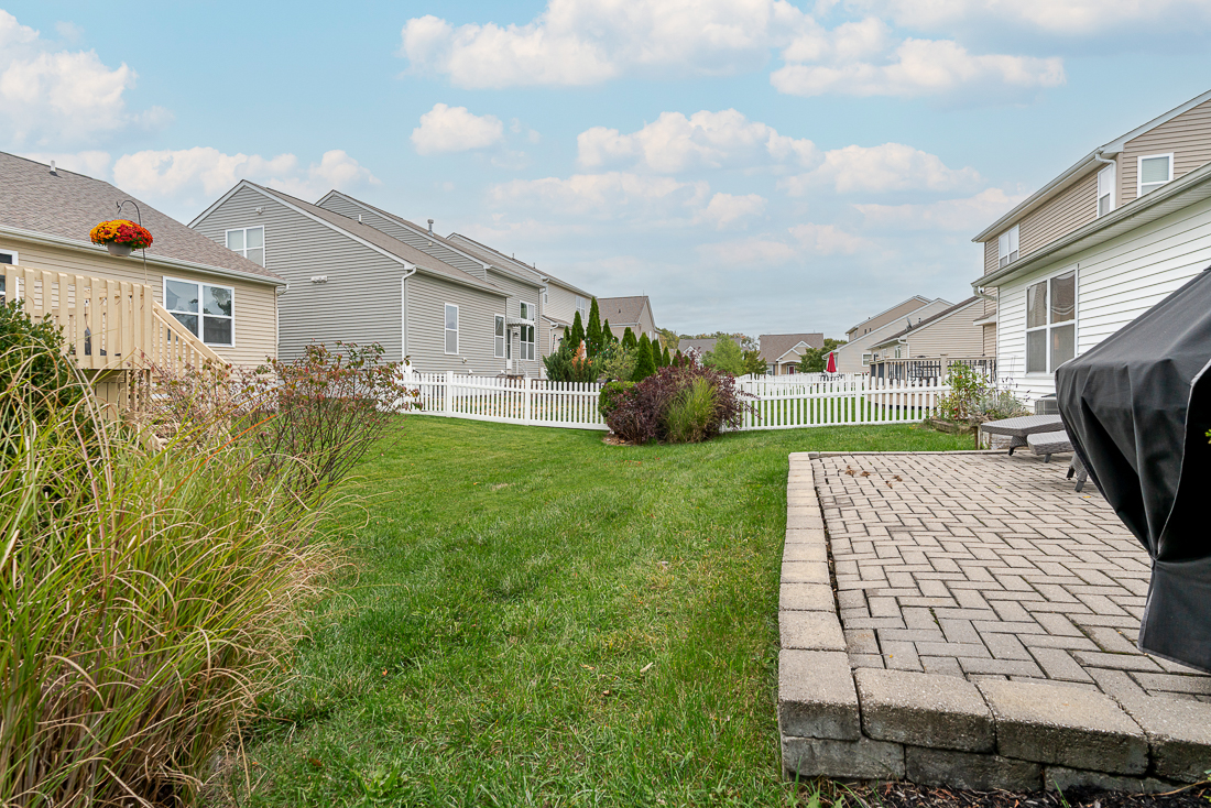 6036 Carlatun Street-6