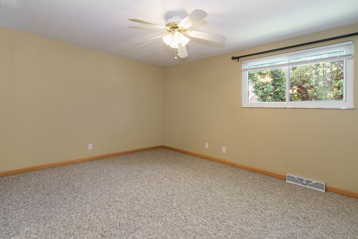  603 Fawndale Pl-43