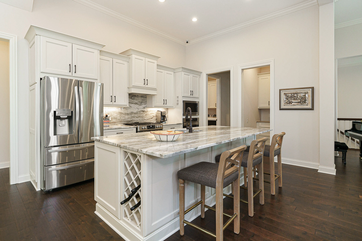 6110 Victory Way-43