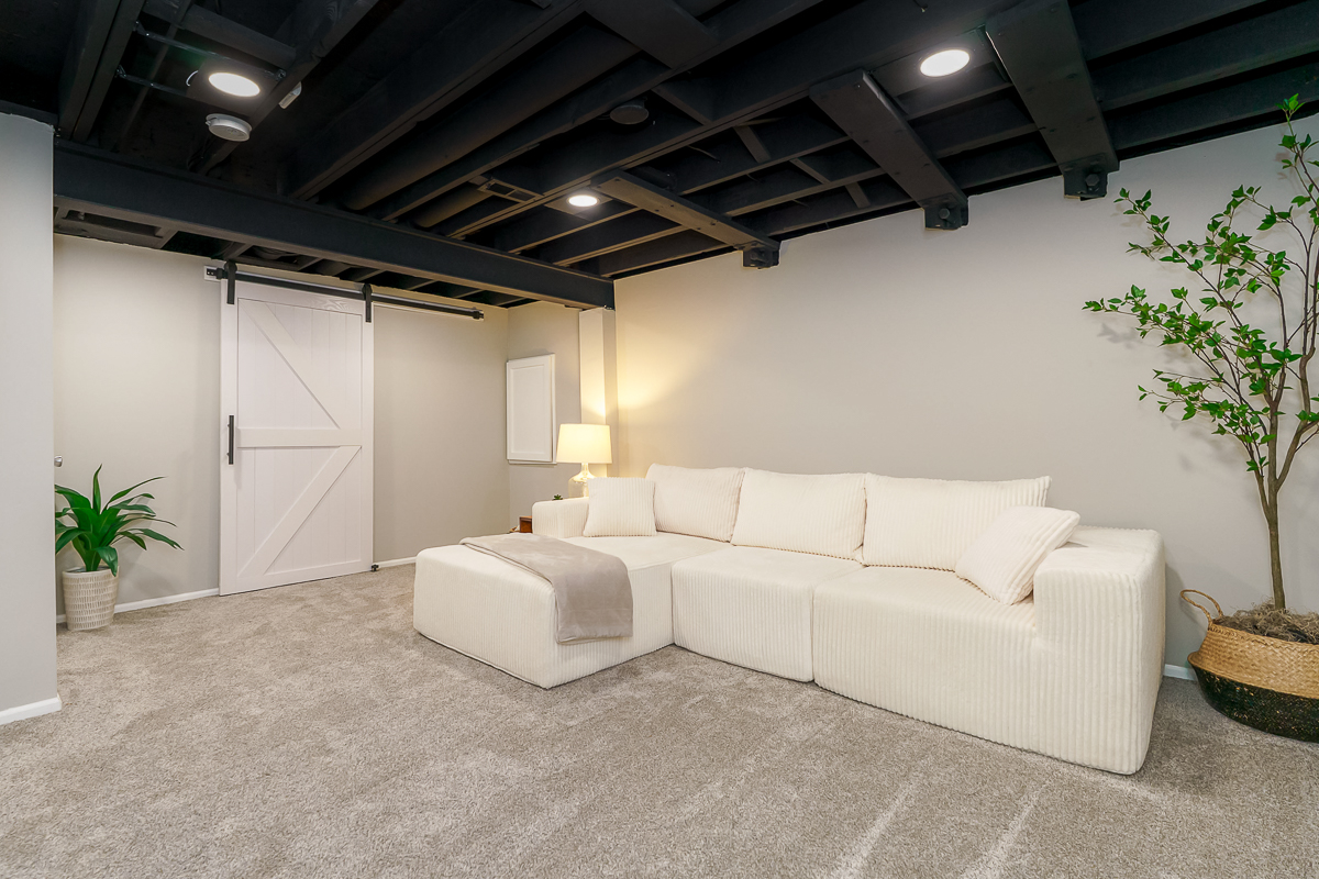 6180 Greenhaven Ave-11