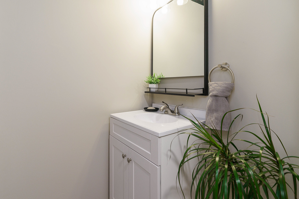 6180 Greenhaven Ave-12