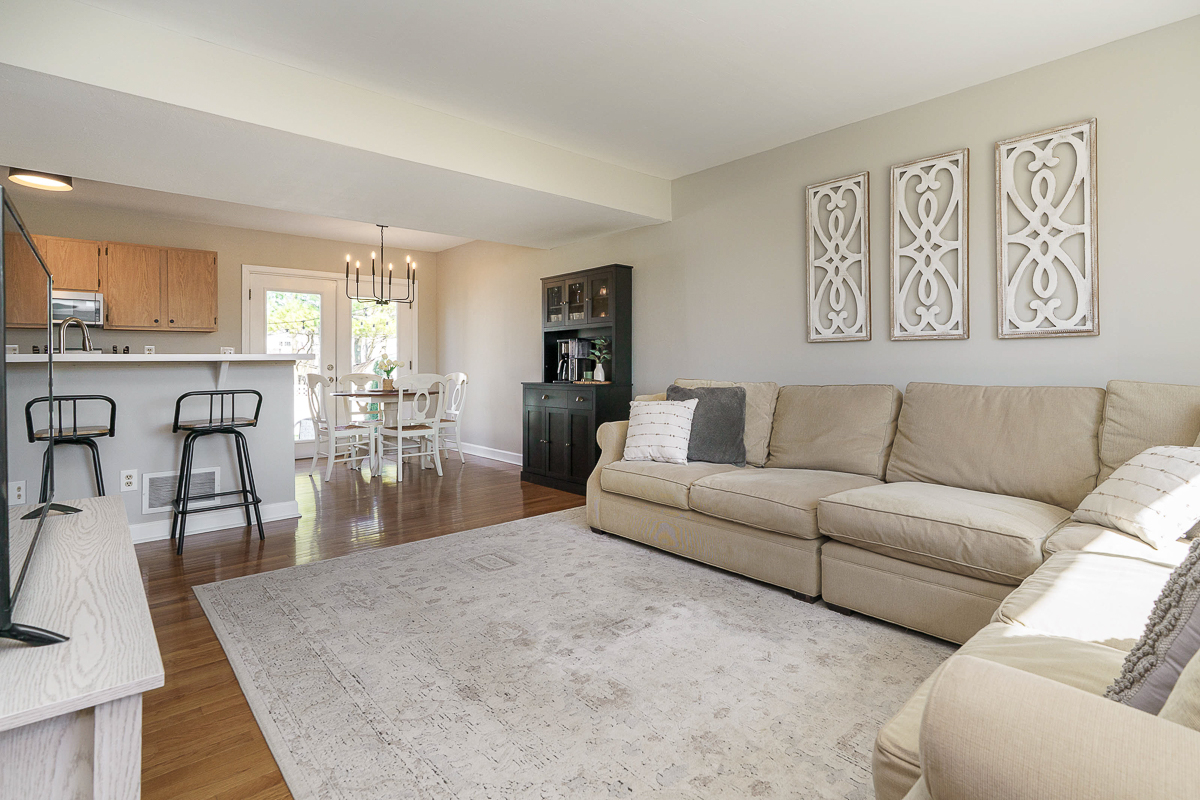 6180 Greenhaven Ave-16