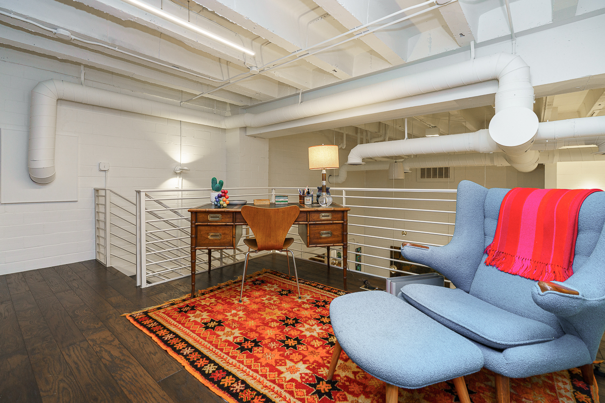 632 Jaeger St-40
