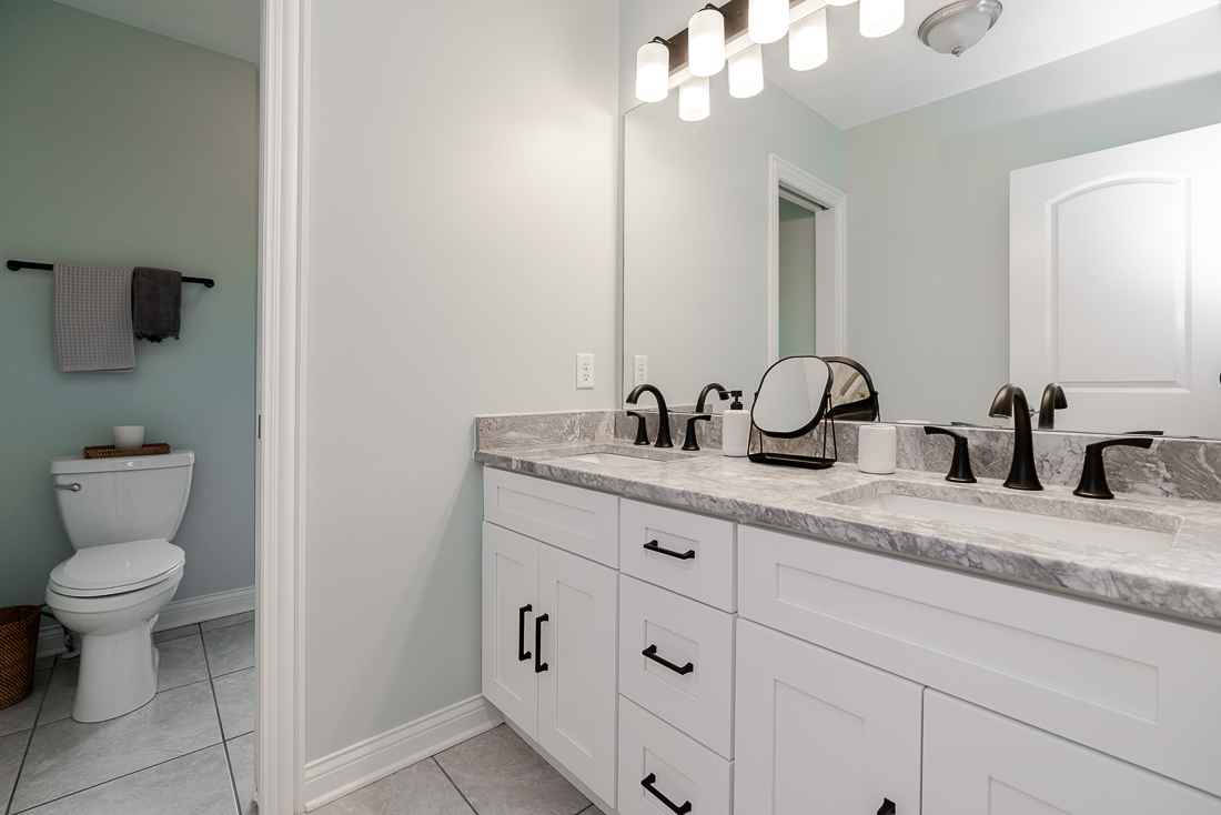 632 e Whittier St-20