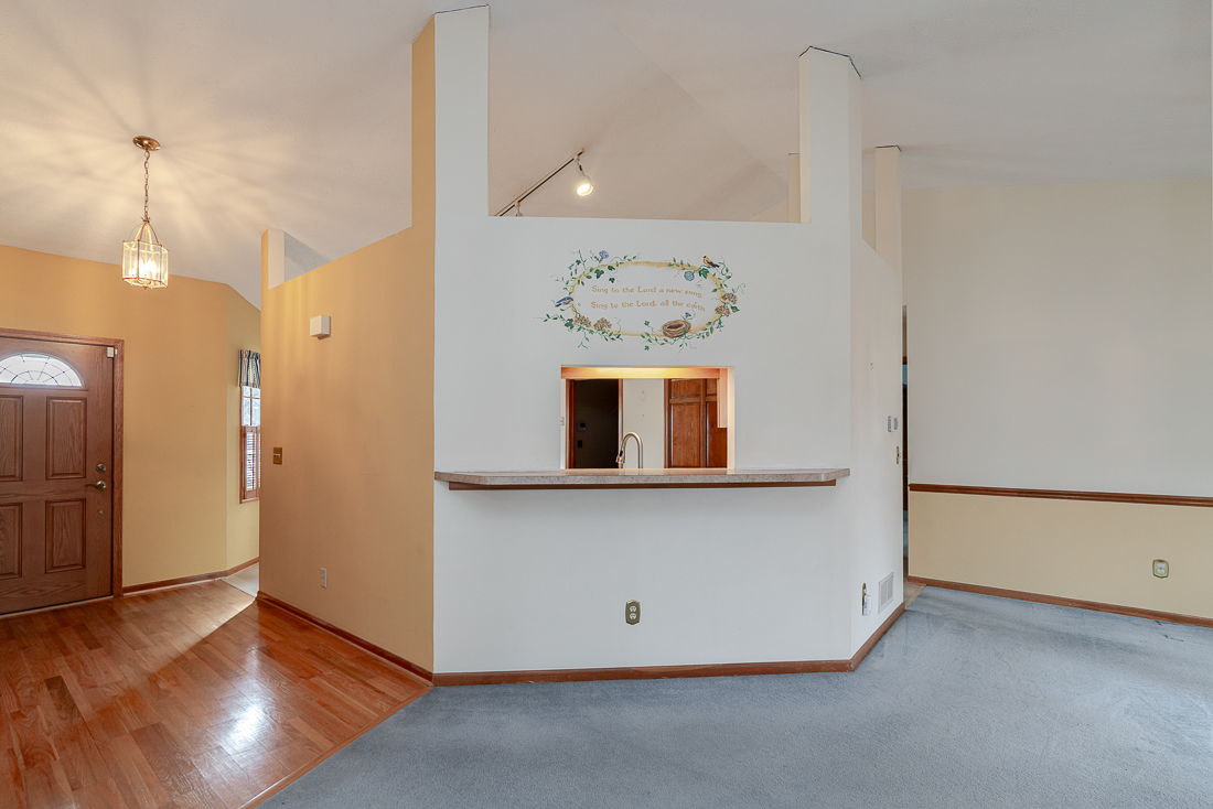 6392 CLAYPOOL Ct--16