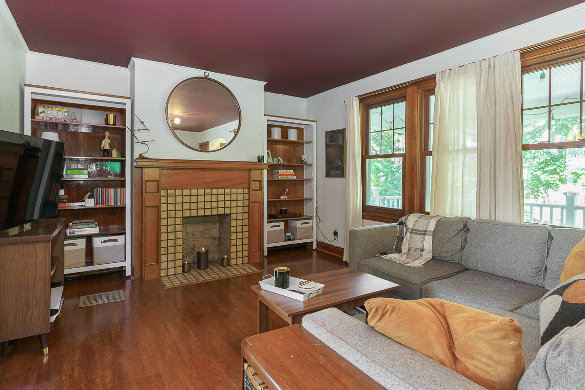 645 Hanford St-10