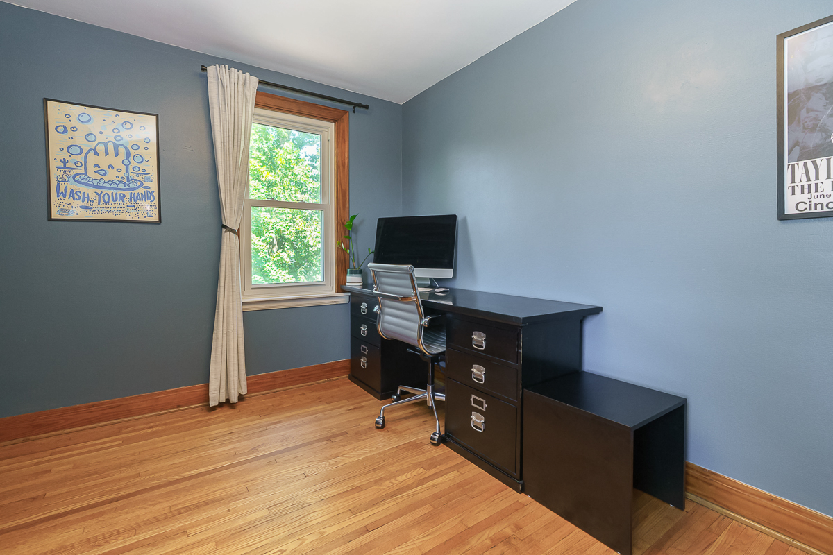 645 Hanford St-27