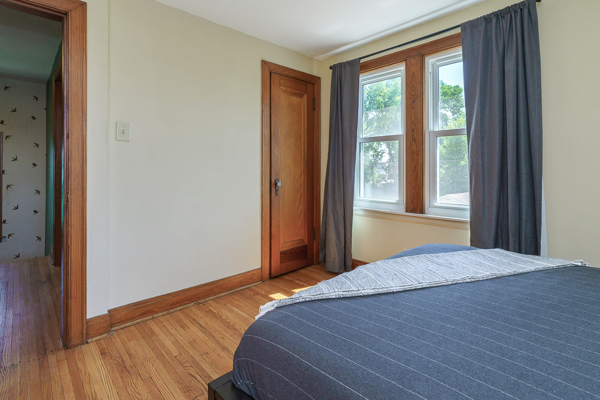 645 Hanford St-32