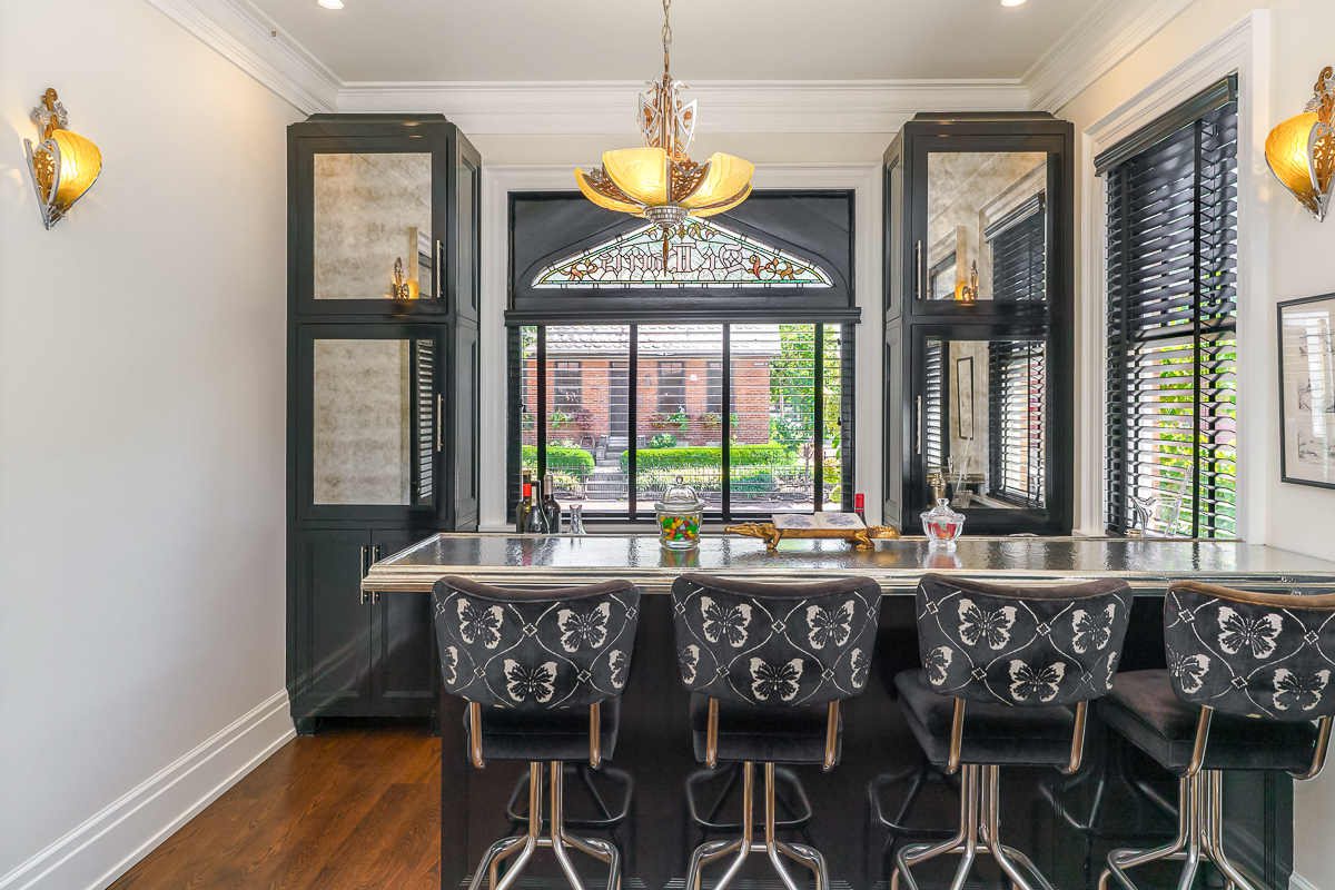 649 Mohawk St-30