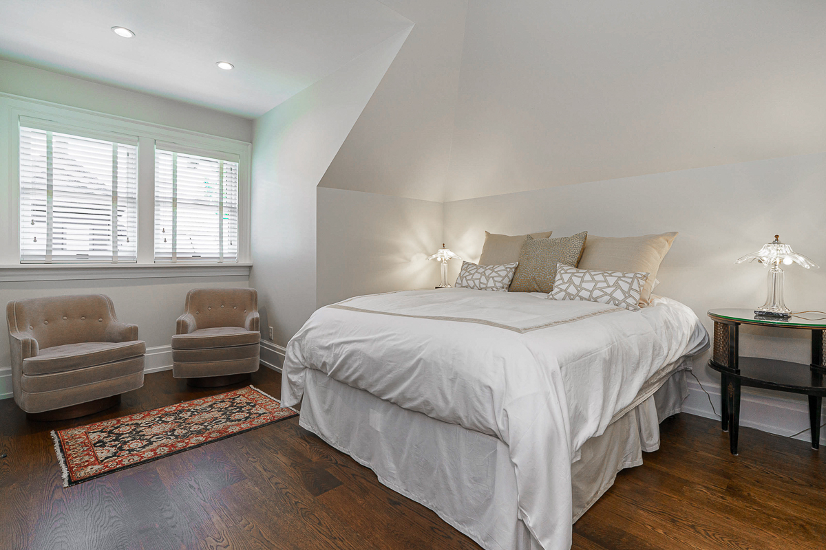 649 Mohawk St-61