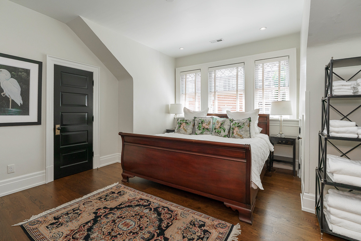 649 Mohawk St-65