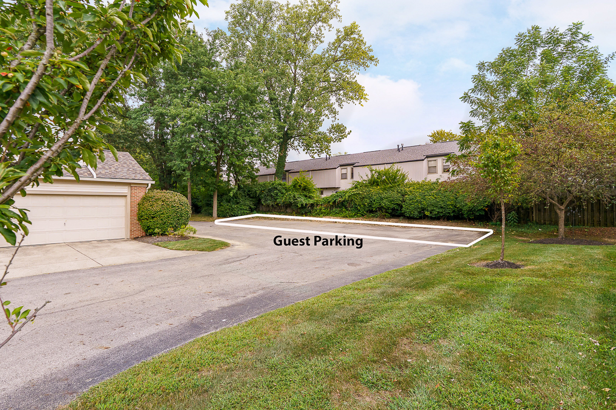 6644 Eastland Ct-8