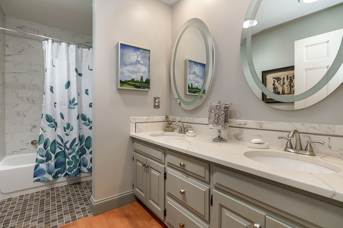 700 Eagle Ridge-86