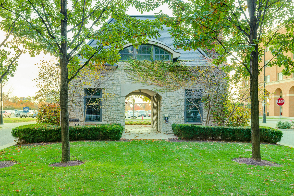 250 Daniel Burnham Sq #707-8