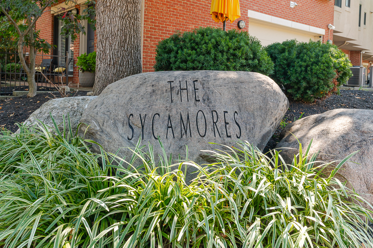 707 Sycamore Pl-1