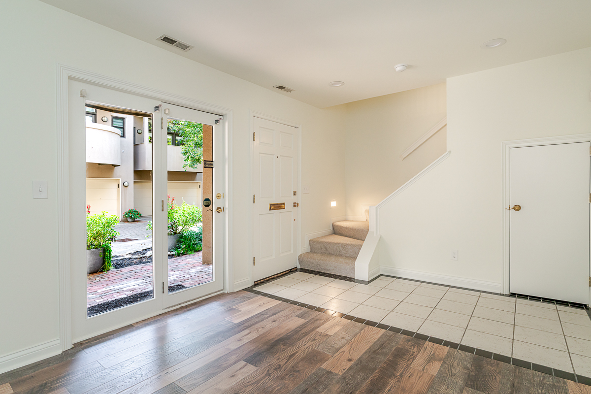 707 Sycamore Pl-10