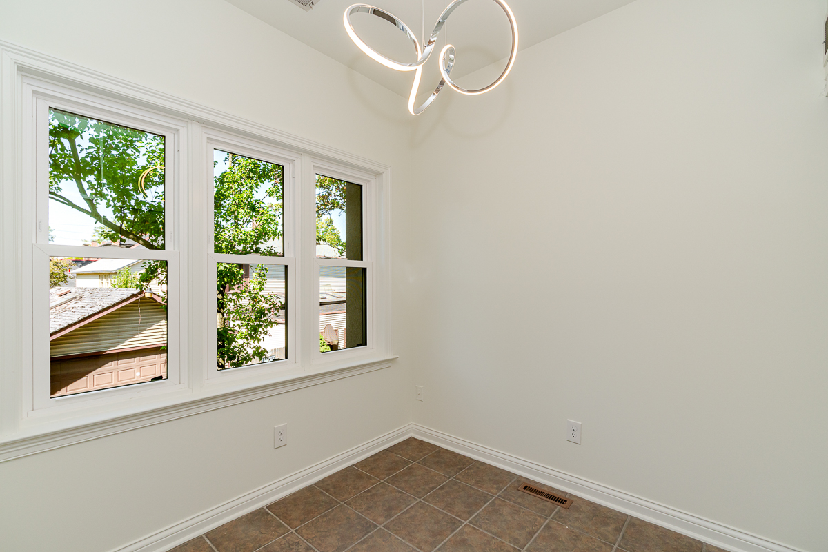 707 Sycamore Pl-25