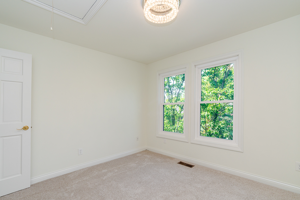 707 Sycamore Pl-37