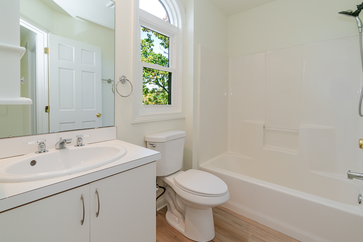 707 Sycamore Pl-38