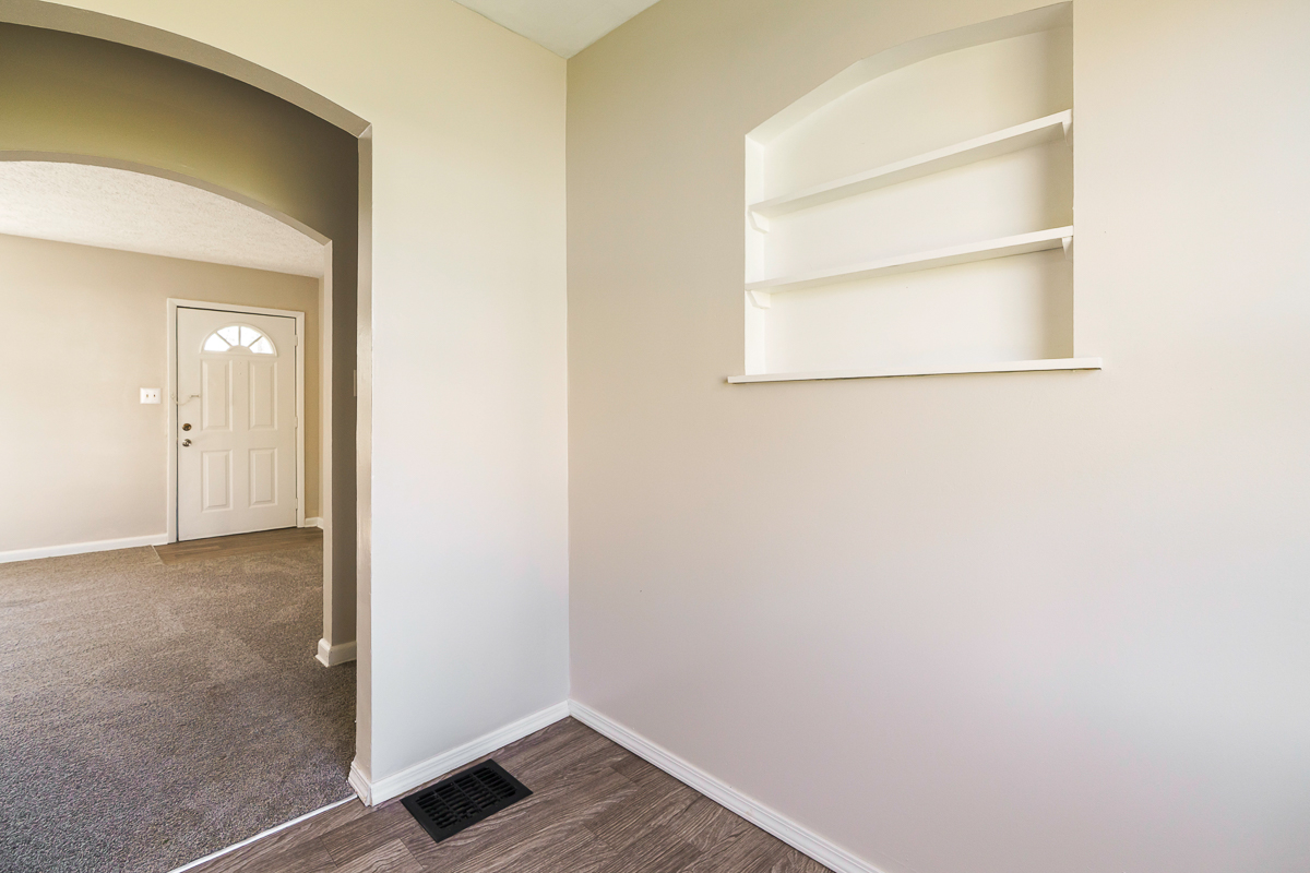 720 Sheldon Ave-16
