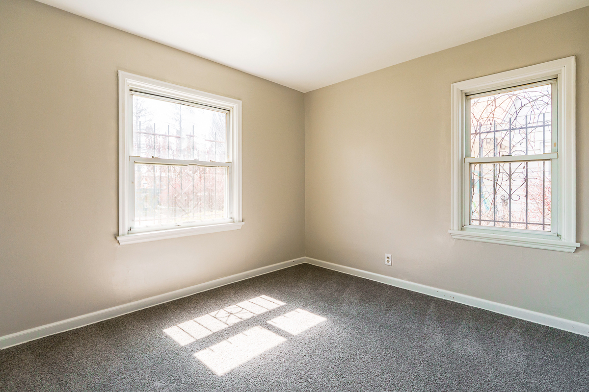 720 Sheldon Ave-23