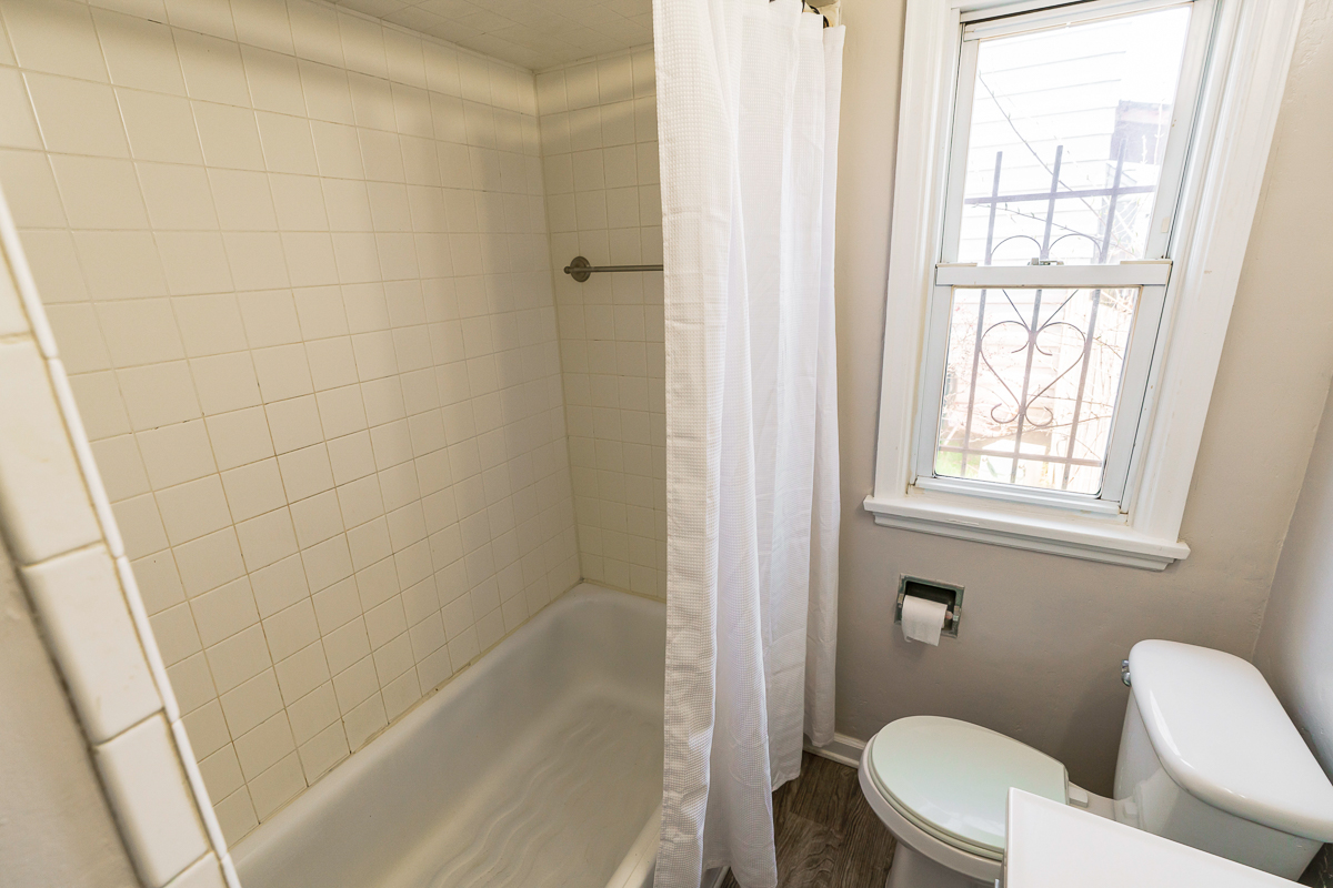 720 Sheldon Ave-26