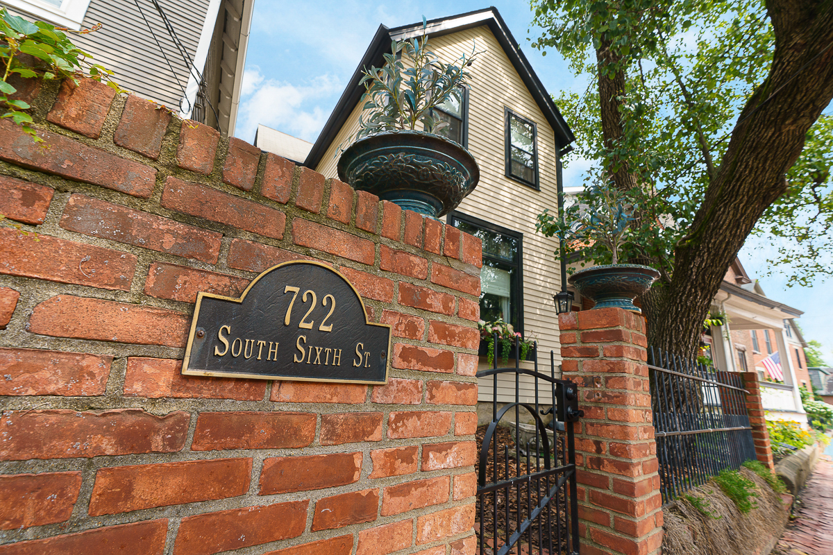 722 s 6th St-1