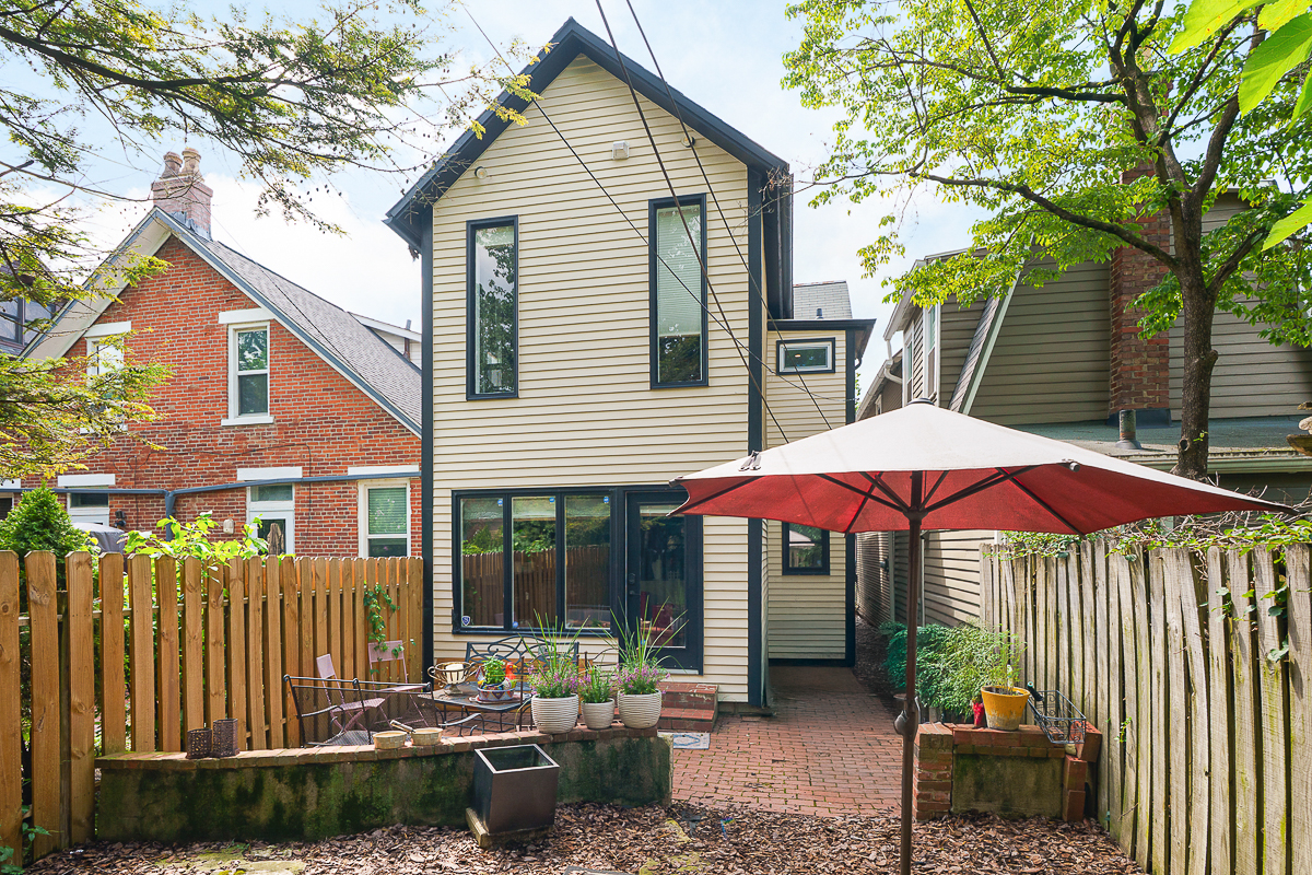 722 s 6th St-5