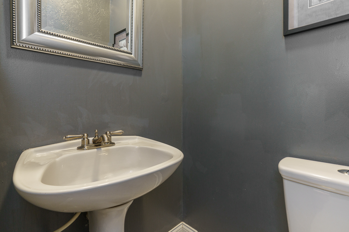 729 Euclaire Ave-28