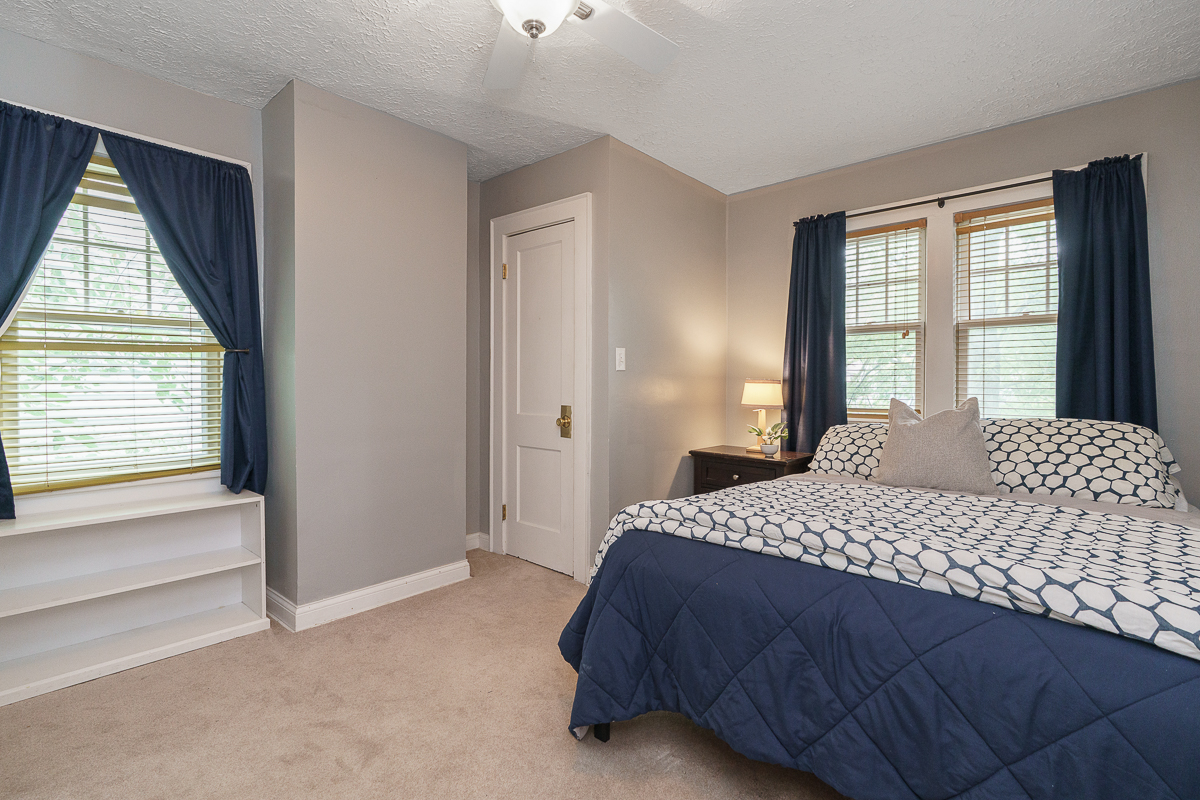 729 Euclaire Ave-30