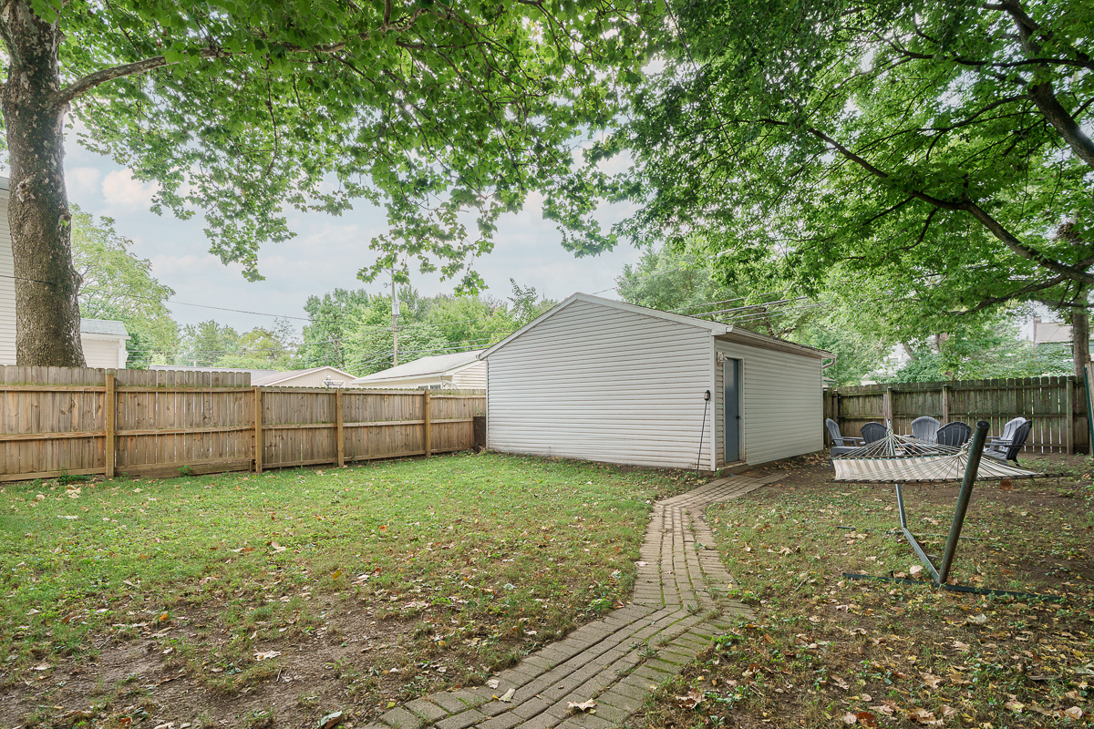 729 Euclaire Ave-8