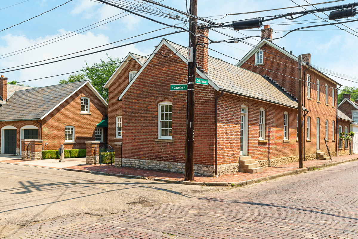 770 S Lazelle St-15