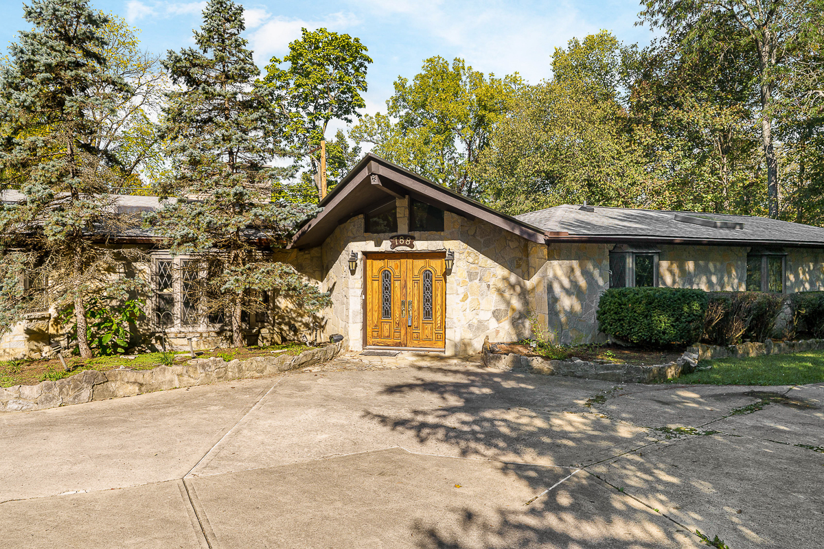 788 Old Woods Rd-10