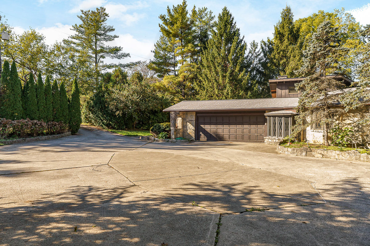 788 Old Woods Rd-11