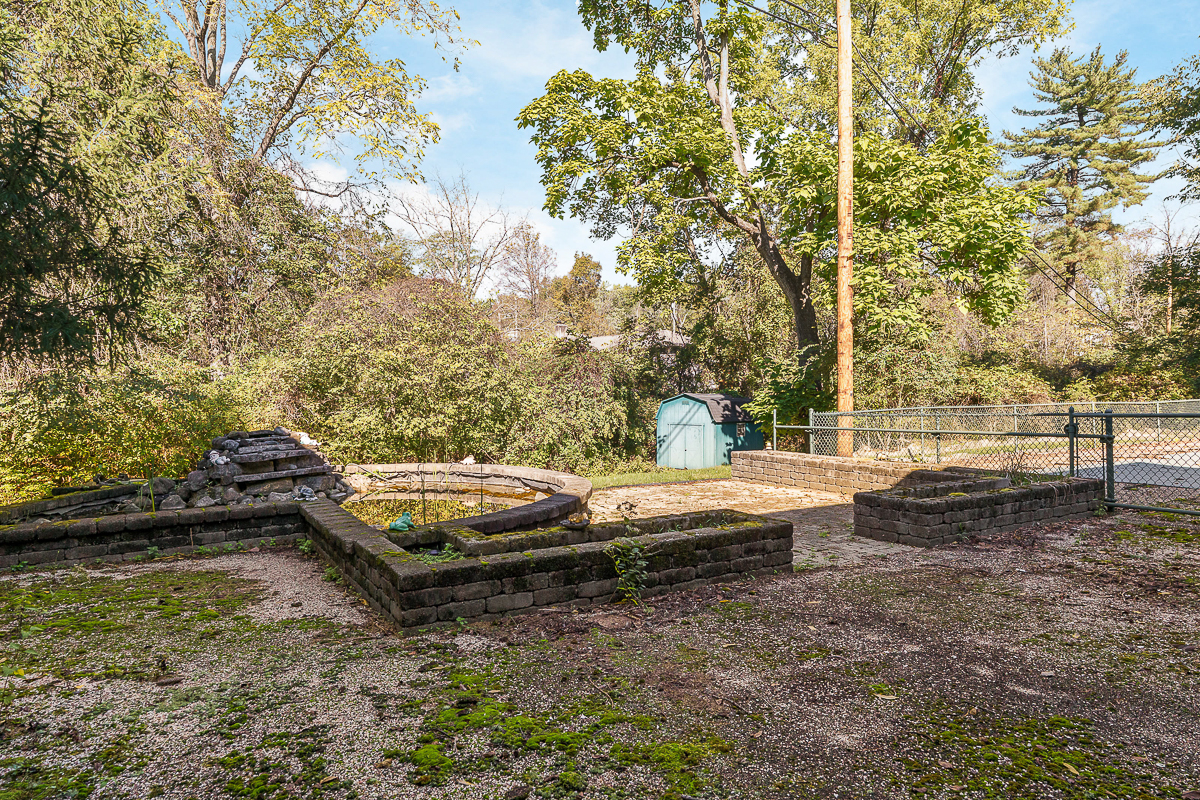 788 Old Woods Rd-17