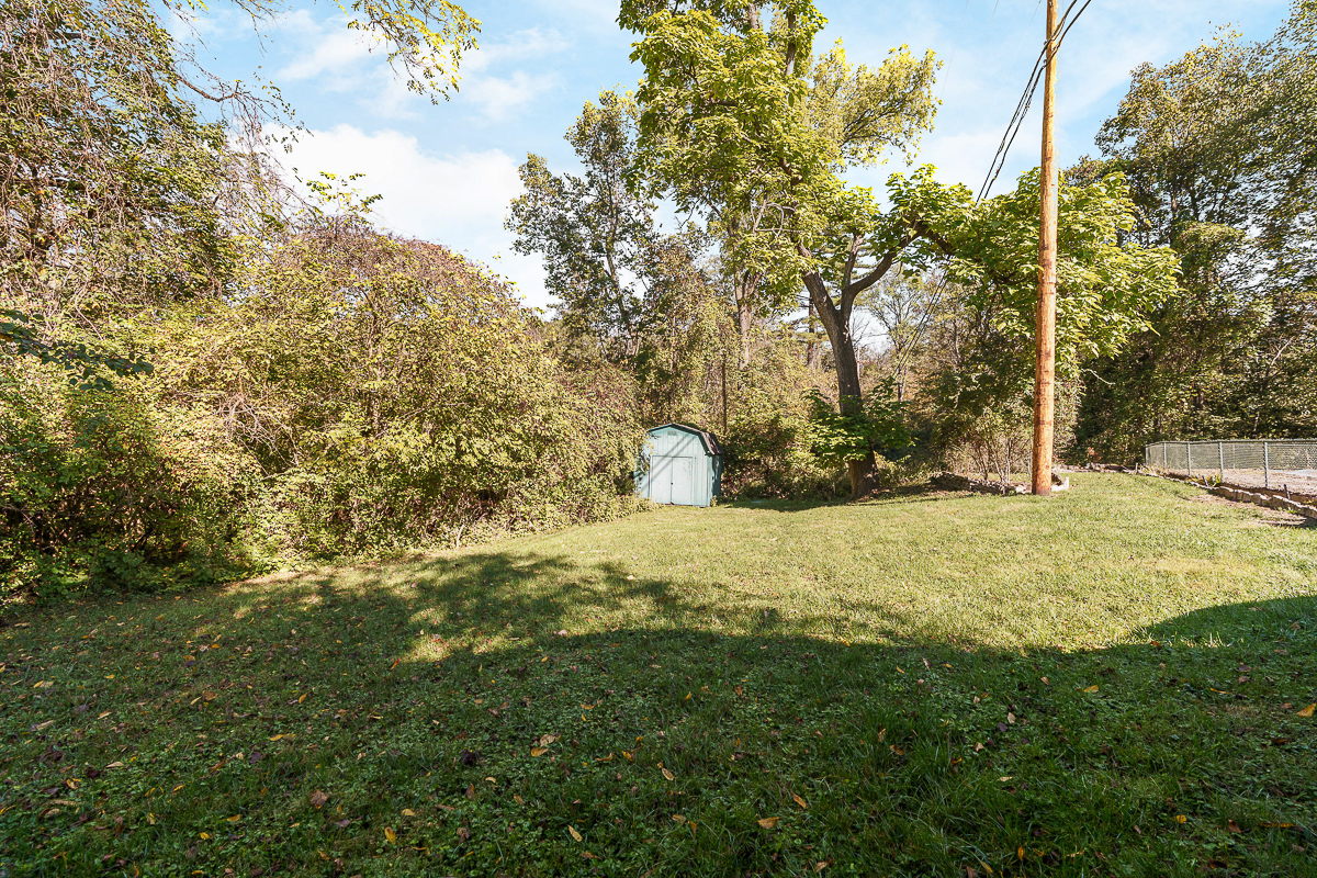 788 Old Woods Rd-19