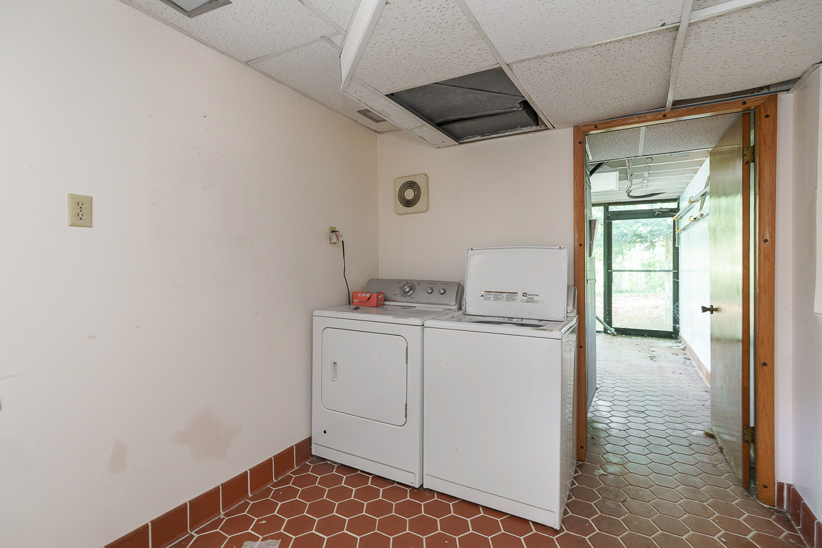 788 Old Woods Rd-46