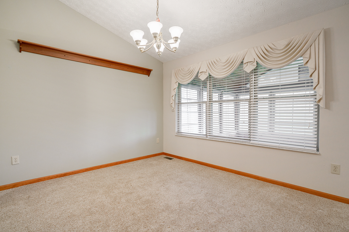 7962 Earldale Ct-13