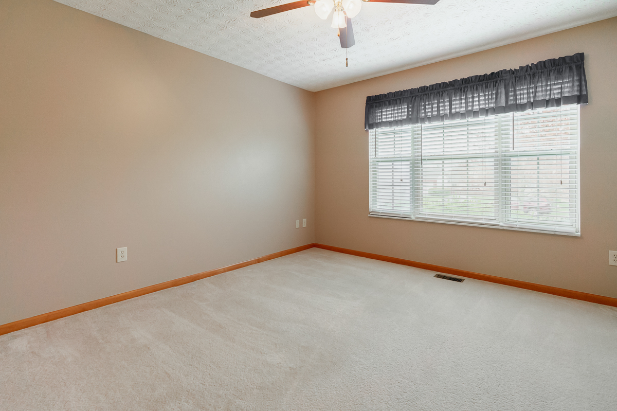 7962 Earldale Ct-26