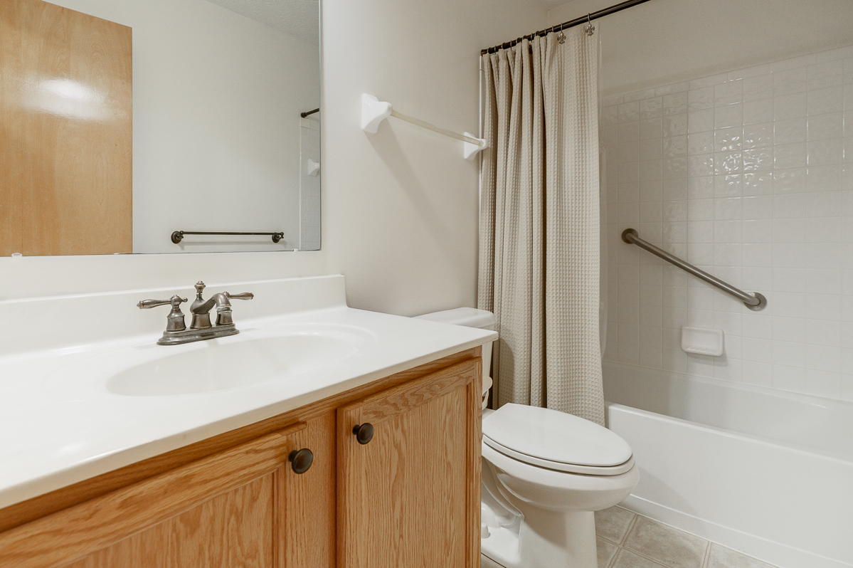 7962 Earldale Ct-27
