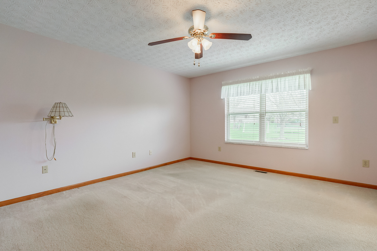 7962 Earldale Ct-28