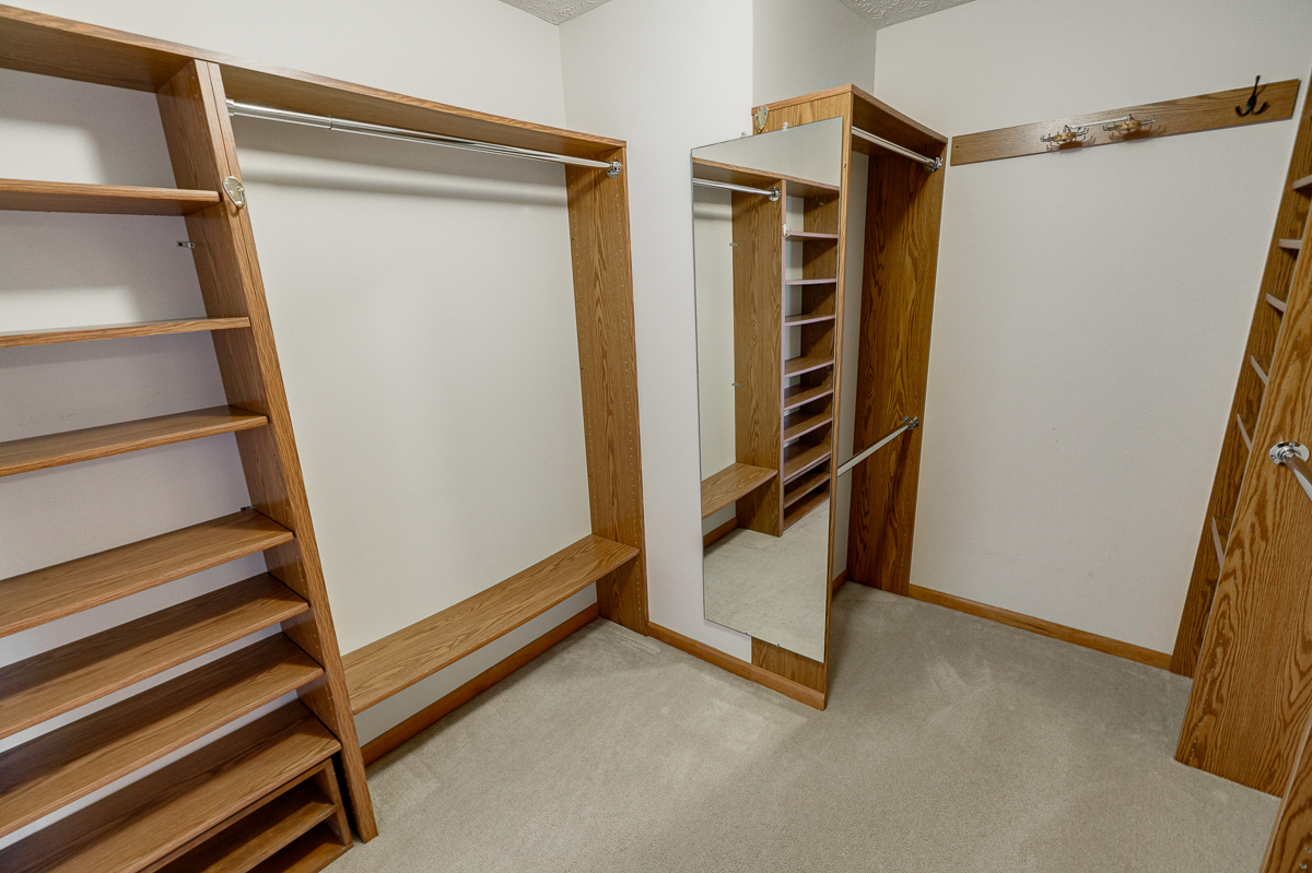 7962 Earldale Ct-29