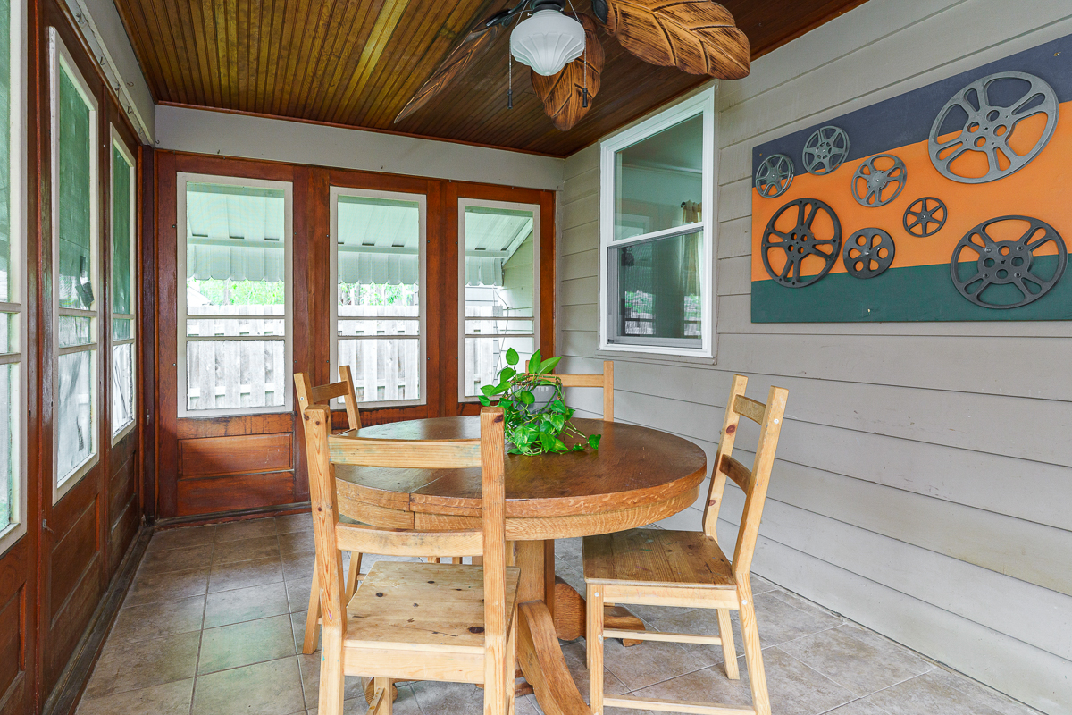 799 Montrose Ave-11