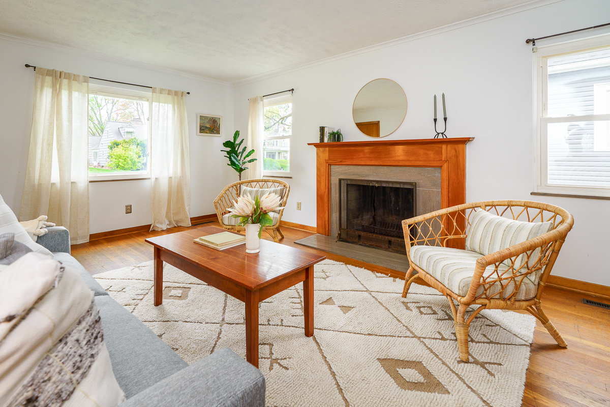 799 Montrose Ave-19