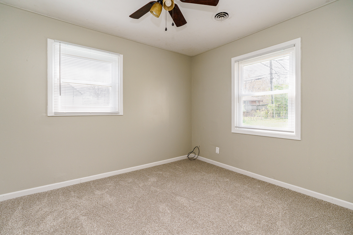 805 Exeter Rd-22