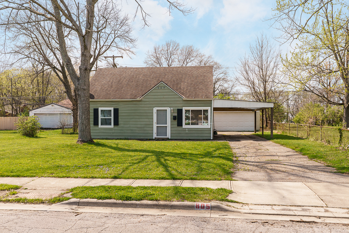 805 Exeter Rd-3